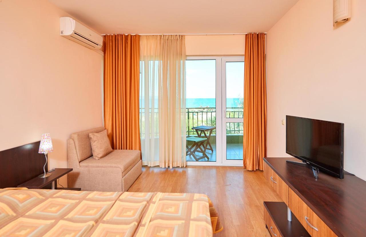 Guest House California Pomorie Exterior photo