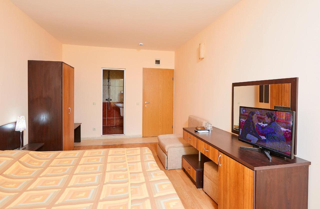 Guest House California Pomorie Exterior photo